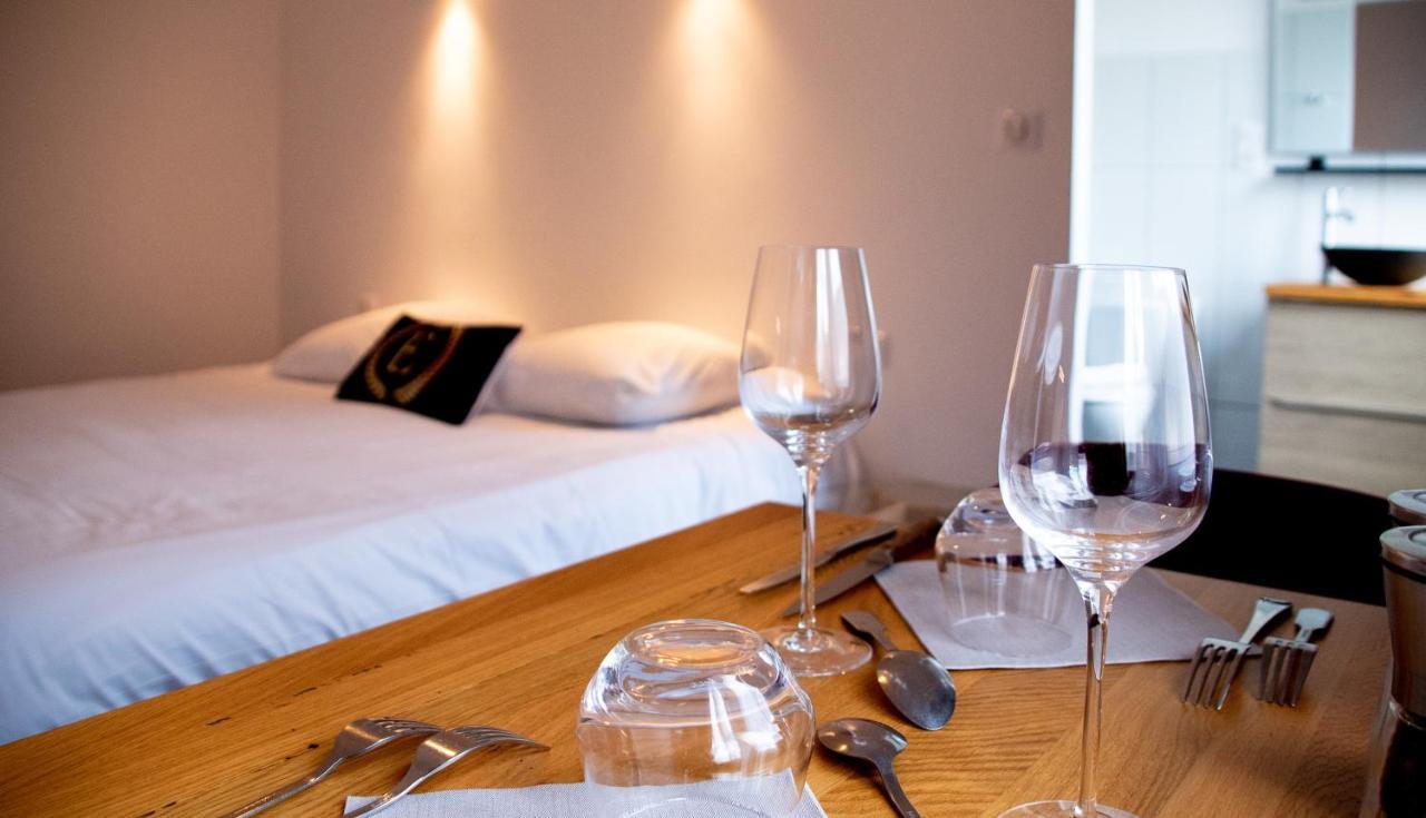 Hotel & Gastronomie - La Table De L'Europe Villeréal Zewnętrze zdjęcie