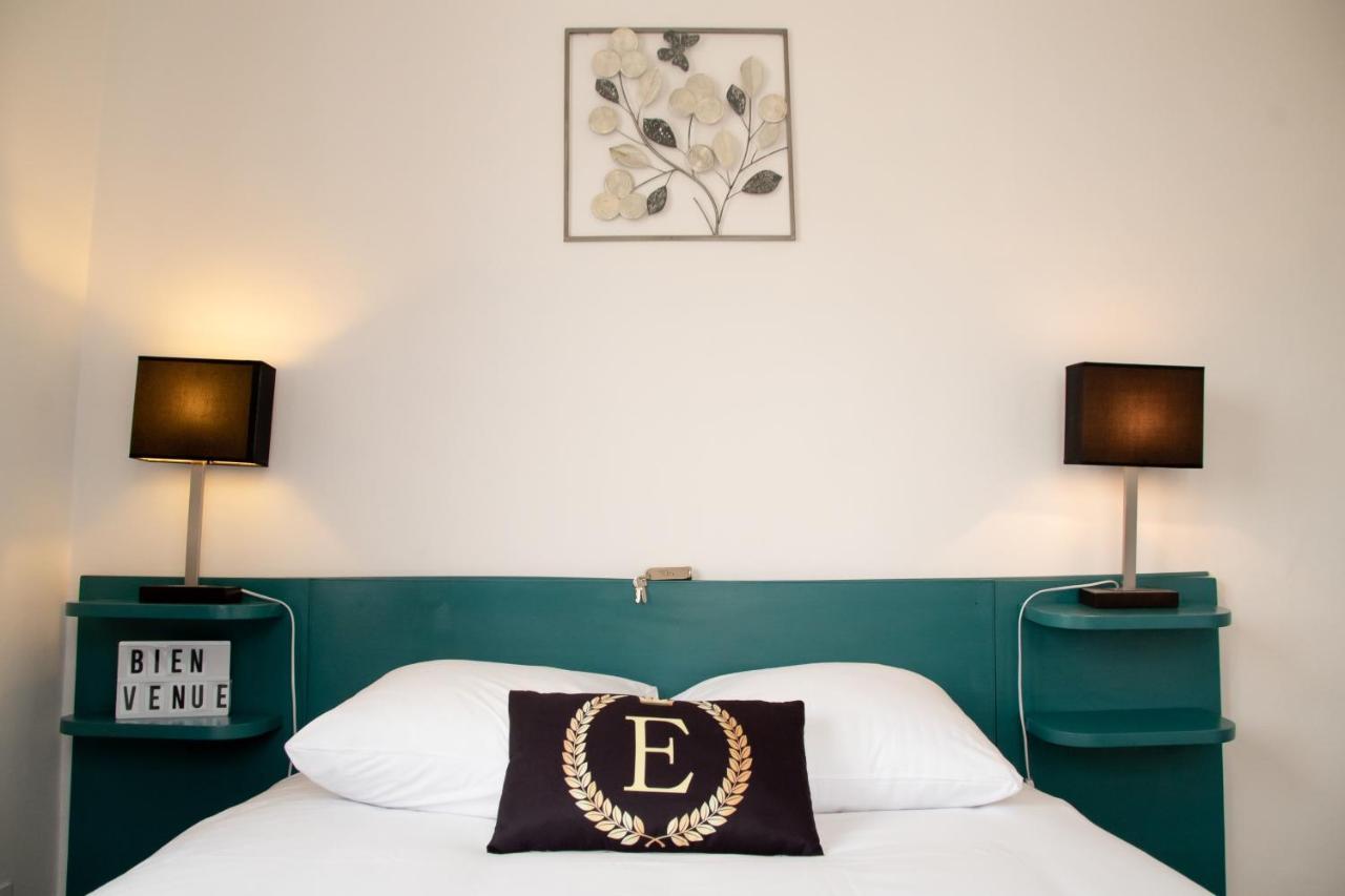 Hotel & Gastronomie - La Table De L'Europe Villeréal Zewnętrze zdjęcie