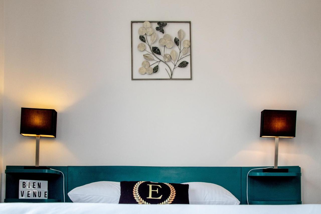 Hotel & Gastronomie - La Table De L'Europe Villeréal Zewnętrze zdjęcie